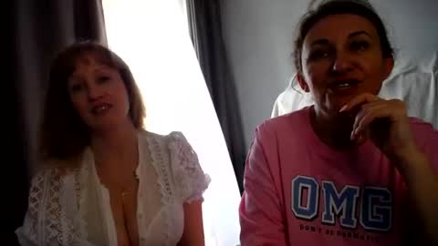 Snapshot of donnalimadonna chatting on June 2026 01:35:01 PM Tatiana 43 curvy sexy body and Joanna redhead 39 years online show from June 2026 01:35:01 PM