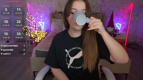 Snapshot of donnalust chatting on January 2025 03:27:02 AM DONNA online show from January 2025 03:27:02 AM