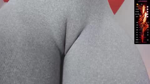 Paula DiazGMT-5 0730 - 1400 online show from October 2025 01:01:01 PM