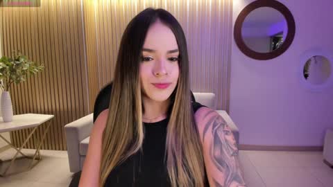  Donna Stonne  online show from January 2025 05:51:02 PM