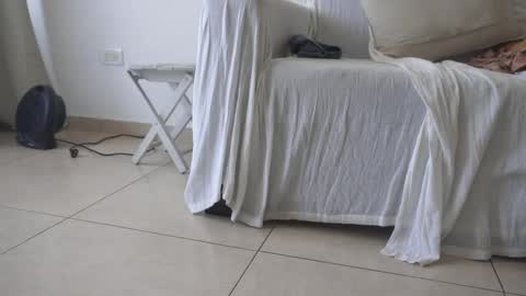 Donatella online show from September 2025 11:57:01 AM