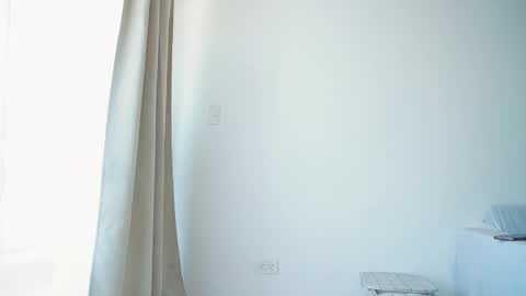 Donatella online show from February 2026 12:24:02 PM