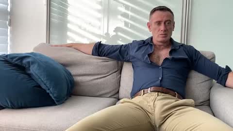 Donny online show from November 2025 09:28:01 PM