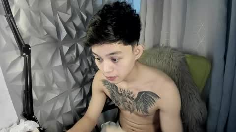 Snapshot of donromano_ chatting on April 2026 03:37:01 PM Don Romano online show from April 2026 03:37:01 PM