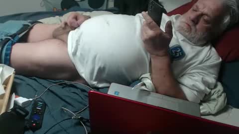 cummingdoouug online show from April 2026 02:10:02 PM