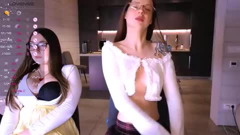 Dora  online show from November 2025 02:22:01 PM