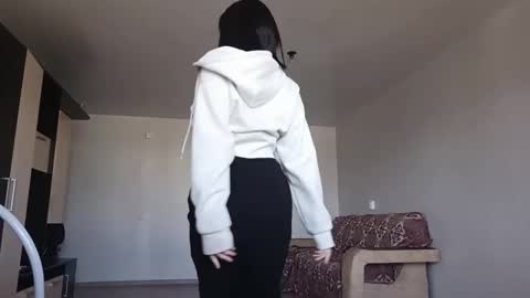 Jacqueline online show from March 2026 05:35:02 AM