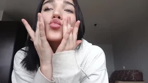 Jacqueline online show from March 2026 04:42:01 AM