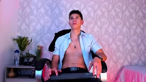 dorian_mystery online show from December 2024 07:12:01 AM