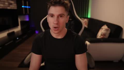 Dorian Reyes online show from February 2025 09:16:02 PM