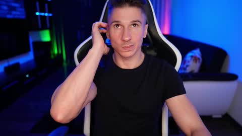 Dorian Reyes online show from September 2025 10:15:02 PM