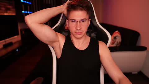 Dorian Reyes online show from October 2025 12:54:01 AM