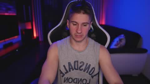 Dorian Reyes online show from November 2025 12:46:02 AM