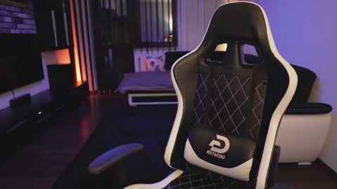 Dorian Reyes online show from February 2026 11:34:02 PM