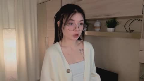 Maria online show from November 2025 06:13:01 AM