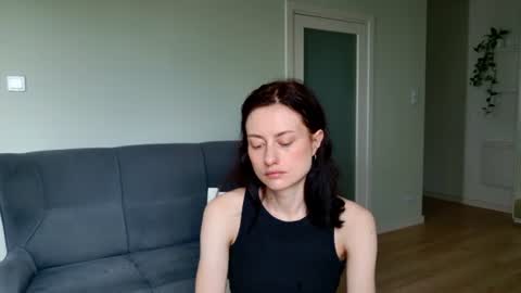 dormineaa online show from June 2026 04:46:01 AM