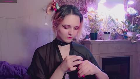 Angie online show from December 2025 02:19:02 AM