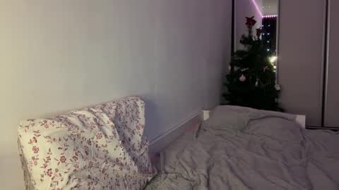 MOLLYYYY dont forget to give me a thumb up online show from December 2024 02:06:02 AM