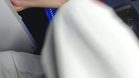 douglas_drake online show from November 2025 01:33:02 AM