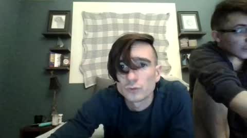 Snapshot of douxi_does_it chatting on November 2025 04:03:02 AM Douxi online show from November 2025 04:03:02 AM