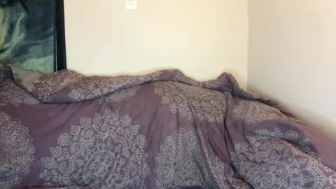 dove_love22 online show from October 2025 12:10:01 AM