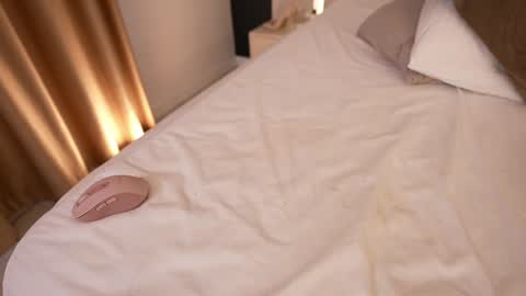    .         . online show from January 2025 02:32:01 PM