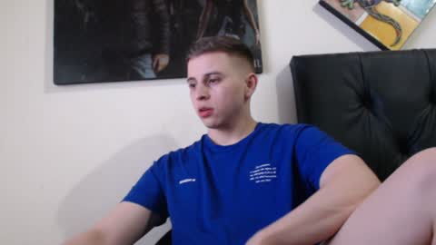 draco_boy2000 online show from December 2024 07:15:02 PM