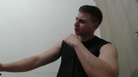 draco_boy2000 online show from April 2026 12:21:02 AM