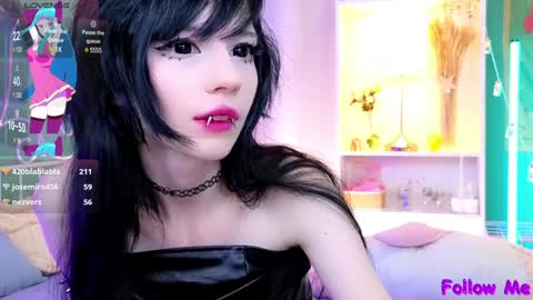 Snapshot of draculaura_ chatting on December 2024 03:07:01 AM Draculaura online show from December 2024 03:07:01 AM