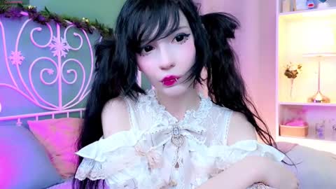 Snapshot of draculaura_ chatting on December 2024 08:55:02 PM Draculaura online show from December 2024 08:55:02 PM