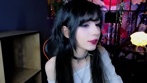 Snapshot of draculaura_ chatting on January 2025 03:34:01 PM Draculaura online show from January 2025 03:34:01 PM