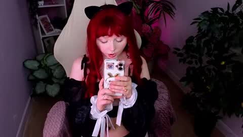 Snapshot of draculaura_ chatting on March 2026 01:44:01 PM Draculaura online show from March 2026 01:44:01 PM