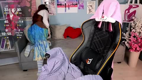 Snapshot of draculaura_ chatting on April 2026 10:35:02 AM Draculaura online show from April 2026 10:35:02 AM