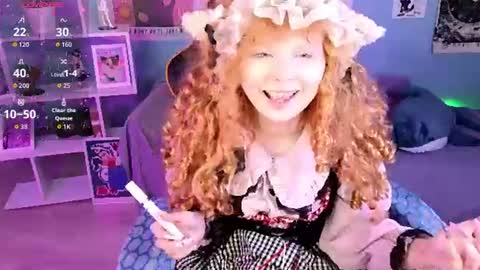 Snapshot of draculaura_ chatting on June 2026 11:01:01 AM Draculaura online show from June 2026 11:01:01 AM