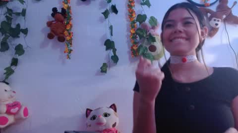 Laura online show from May 2026 01:55:01 AM