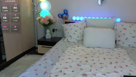 Katya online show from October 2025 07:53:01 AM