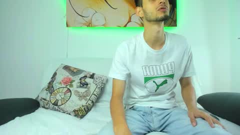 Drake and Zara online show from November 2025 11:57:02 AM