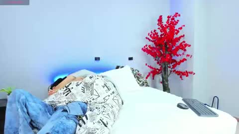 Drake and Zara online show from February 2026 12:01:02 PM