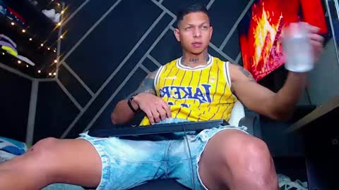 Drake online show from February 2025 10:33:01 PM