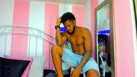 ---Drake--- online show from December 2024 04:38:01 PM