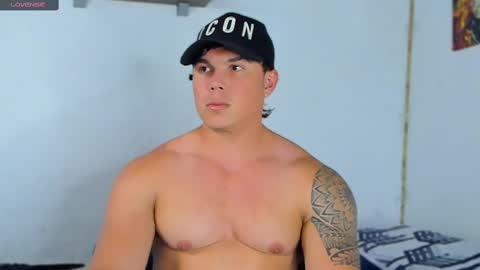 drake_xion1 online show from February 2025 09:54:01 PM