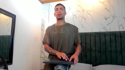 Drake Neuman online show from January 2025 07:26:02 PM