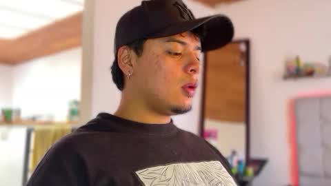 Snapshot of drakenn_ chatting on February 2026 04:18:01 PM drakeeee online show from February 2026 04:18:01 PM