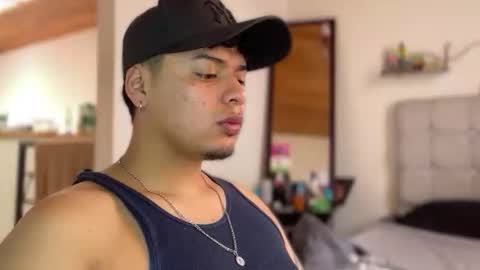 Snapshot of drakenn_ chatting on March 2026 04:03:01 PM drakeeee online show from March 2026 04:03:01 PM