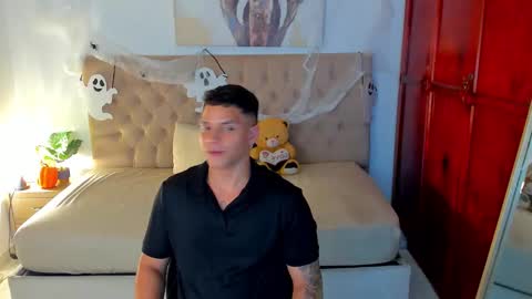 Snapshot of drakesmith01 chatting on November 2025 11:07:02 PM Drake Smith online show from November 2025 11:07:02 PM