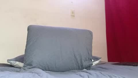 Andrs  Independent Model online show from March 2025 07:37:02 PM