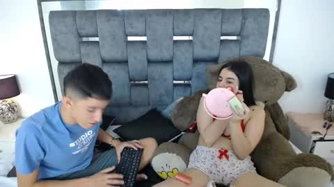 -- nicolle and jhon -- online show from February 2025 10:58:01 AM