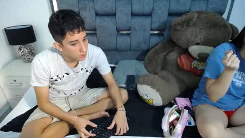 -- nicolle and jhon -- online show from March 2025 05:07:01 AM