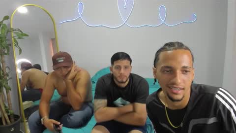 dreack_77 online show from January 2026 10:12:02 PM