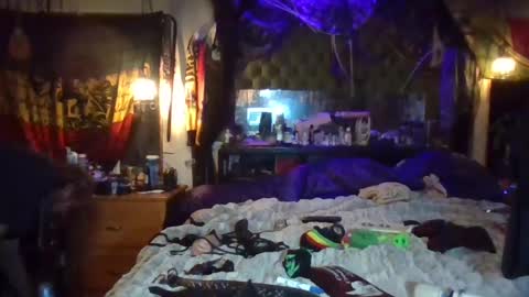 Snapshot of dreadedchefloxxx chatting on February 2025 03:32:02 AM DreadedChefLoXXX online show from February 2025 03:32:02 AM